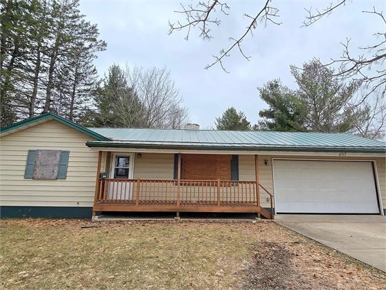 207 Richard Ave SE, Isanti, MN 55040