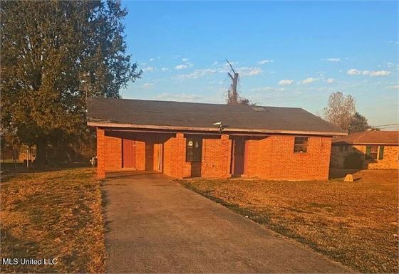 3305 Miller Rd, Itta Bena, MS 38941