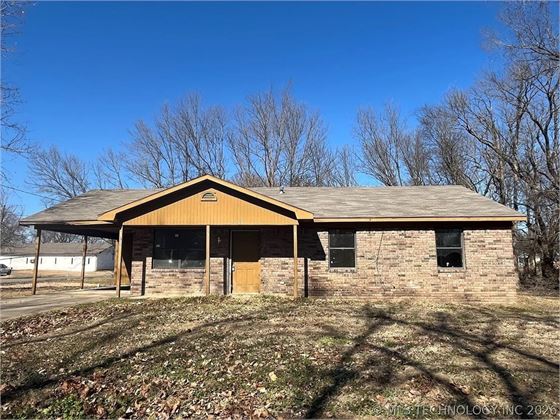 419 SW 5th St, Spiro, OK 74959