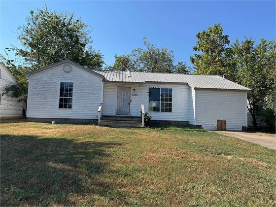 306 W Tyler Ave, McAlester, OK 74501