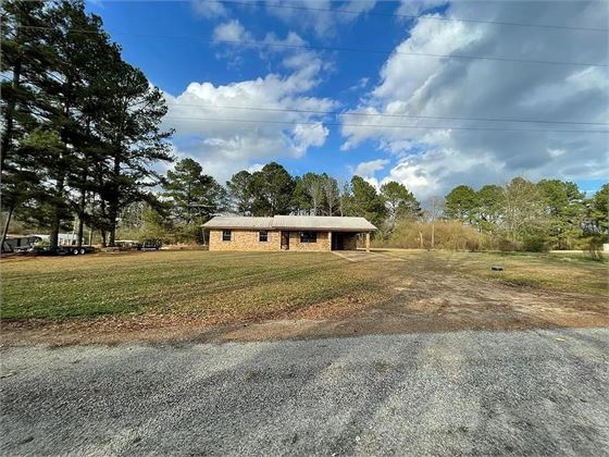 43 Shows Lane, Mt Olive MS 39119