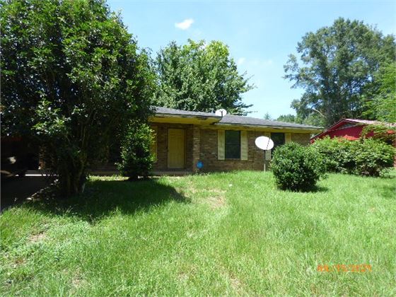 66 Walnut Street, Fayette, MS 39069