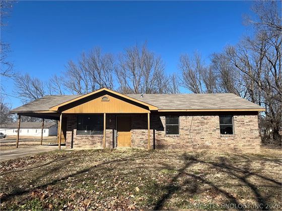 419 SW 5th St, Spiro, OK 74959