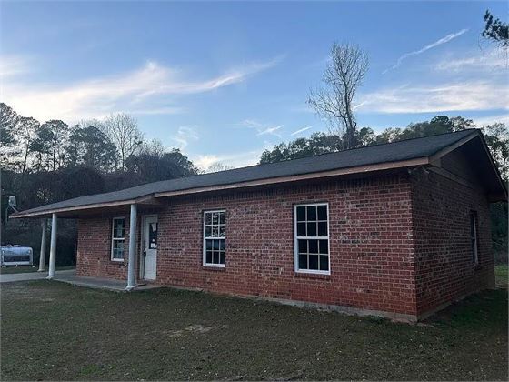 16 Anderson Lane, Foxworth, MS 39483