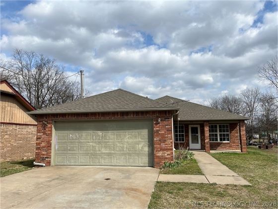 208 S Osage Ave, Beggs, OK 74421