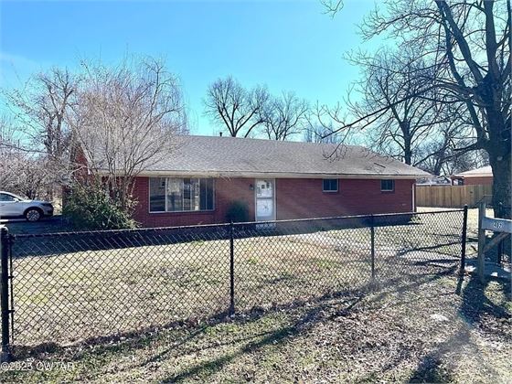 402 Markham St, Tiptonville, TN 38079